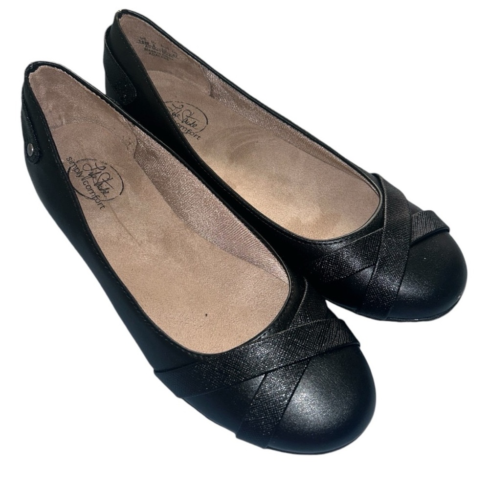 NWOT Life Stride Adalene Black Faux Leather Comfort Flats 10M
